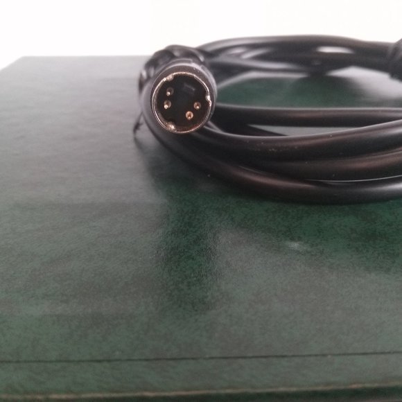 6ft (1.8m) S-Video Cable 4 Pin Male to Male Connection - Picture 2 of 4